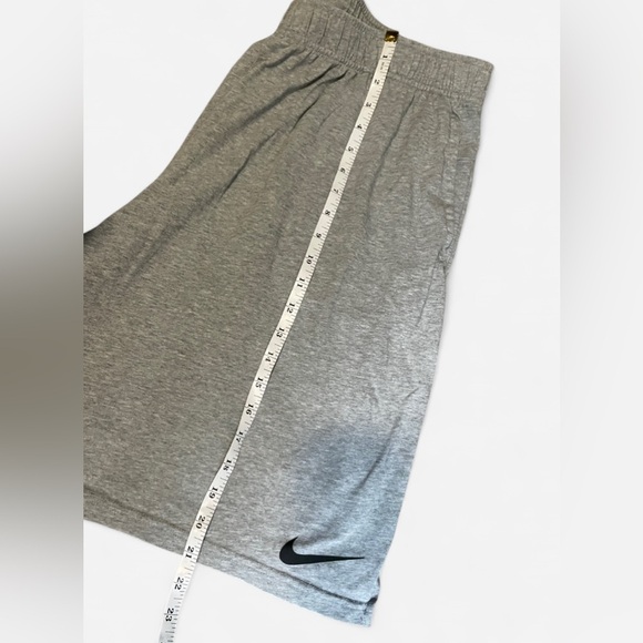Nike | Men's Athletic Shorts | 3XL - Picture 5 of 5